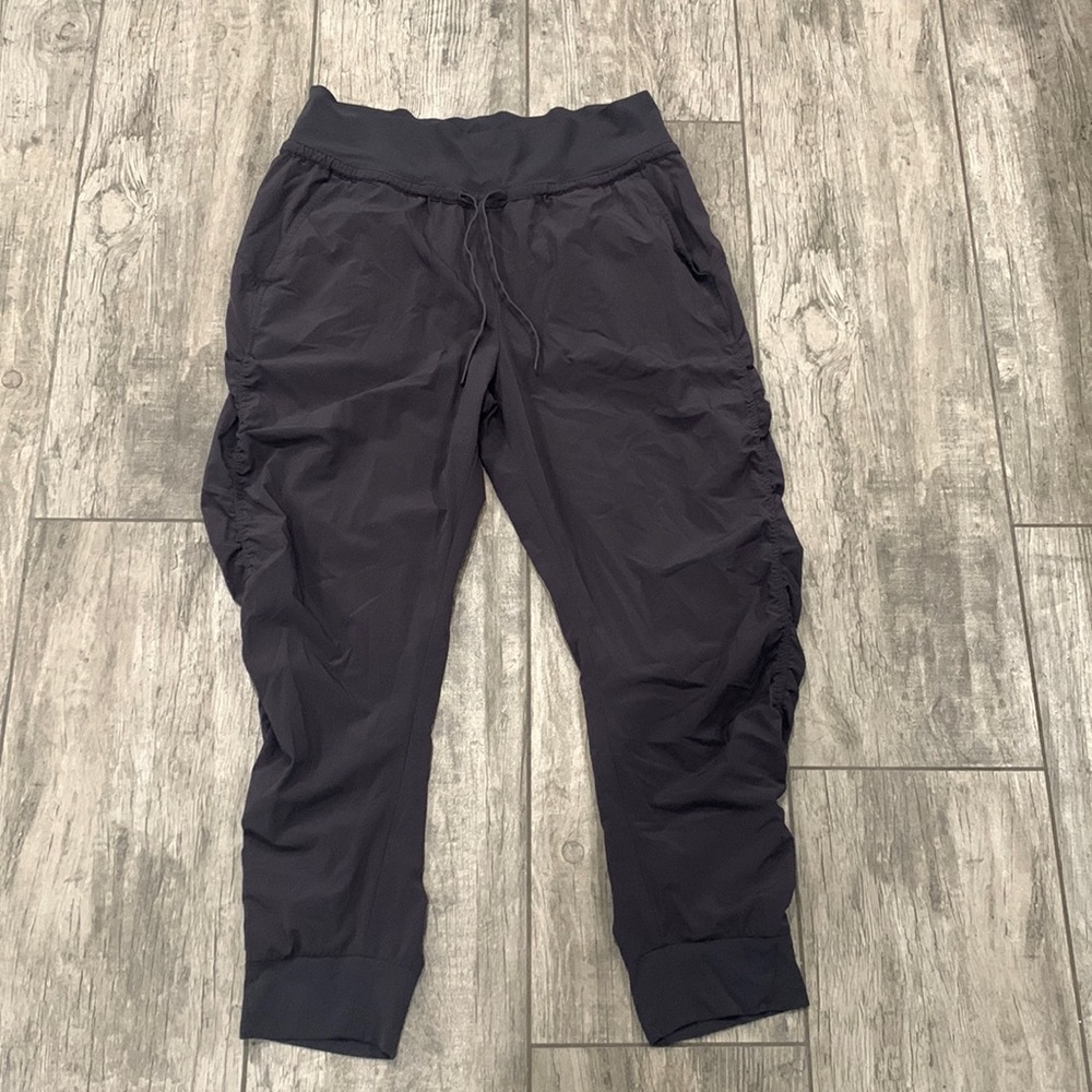 EUC Athleta Joggers